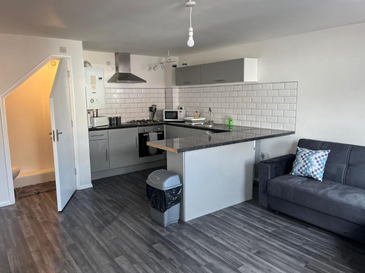Вілла 2 Bed Hengrove Бристоль Екстер'єр фото